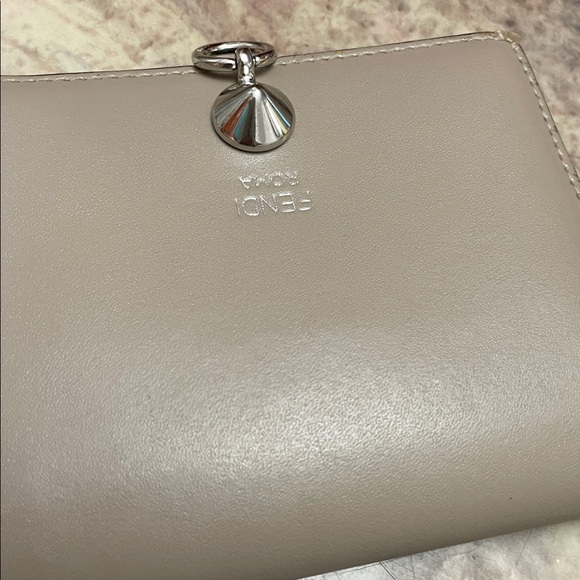 Fendi Taupe Leather Key & Card Holder - Picture 2 of 6
